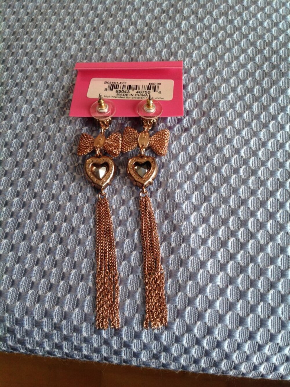 Betsey Johnson Bow Heart Rhinestone Dangle Tassel Chain Pierced Earrings - Picture 6 of 8